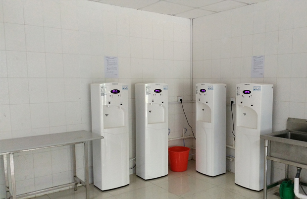 惠州工廠(chǎng)直飲水機(jī)出租首選【浩澤直飲水機(jī)】免押金租賃免費(fèi)試用7天